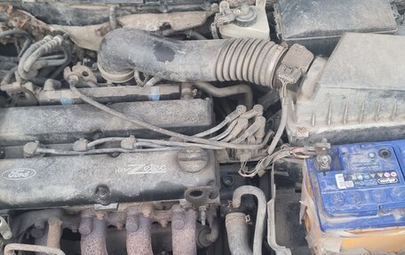 Ford Focus IV, 2004 год, 300 000 рублей, 2 фотография