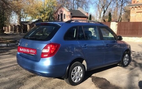 Skoda Fabia II, 2013 год, 590 000 рублей, 3 фотография