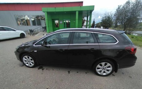 Opel Astra J, 2011 год, 670 000 рублей, 9 фотография
