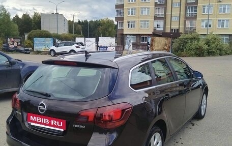 Opel Astra J, 2011 год, 670 000 рублей, 4 фотография