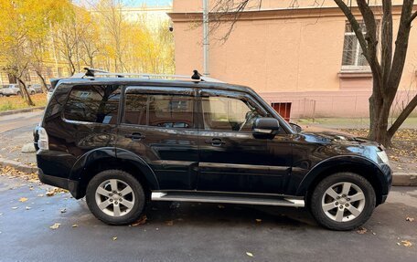 Mitsubishi Pajero IV рестайлинг 2, 2008 год, 1 850 000 рублей, 3 фотография