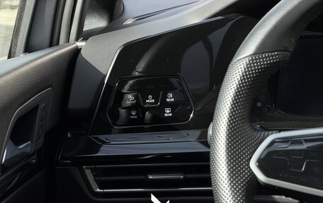 Volkswagen Golf VIII, 2023 год, 2 440 000 рублей, 13 фотография