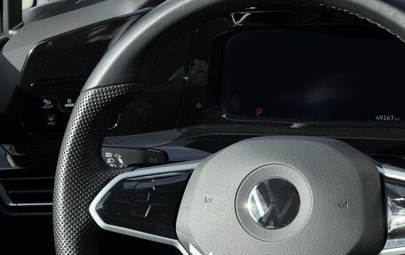Volkswagen Golf VIII, 2023 год, 2 440 000 рублей, 17 фотография