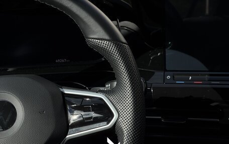 Volkswagen Golf VIII, 2023 год, 2 440 000 рублей, 18 фотография