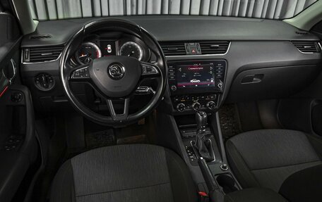 Skoda Octavia, 2017 год, 1 569 000 рублей, 6 фотография