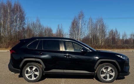 Toyota RAV4, 2021 год, 3 490 000 рублей, 7 фотография
