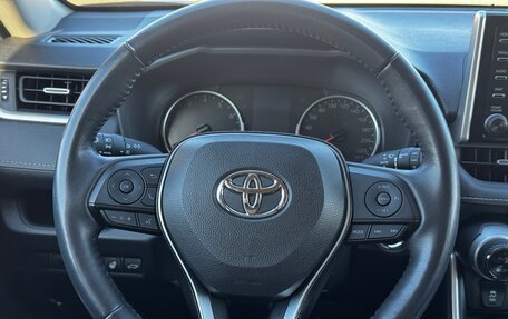 Toyota RAV4, 2021 год, 3 490 000 рублей, 15 фотография