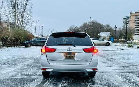 Toyota Corolla, 2018 год, 1 299 999 рублей, 7 фотография