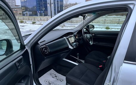 Toyota Corolla, 2018 год, 1 299 999 рублей, 10 фотография