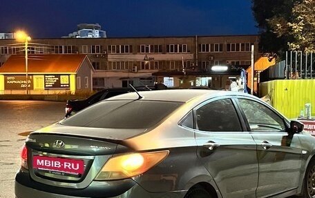 Hyundai Solaris II рестайлинг, 2013 год, 750 000 рублей, 3 фотография