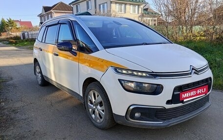 Citroen C4 Picasso II рестайлинг, 2018 год, 950 000 рублей, 2 фотография