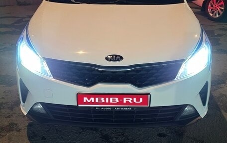 KIA Rio IV, 2021 год, 715 000 рублей, 1 фотография