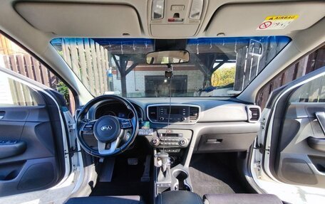 KIA Sportage IV рестайлинг, 2020 год, 2 600 000 рублей, 8 фотография