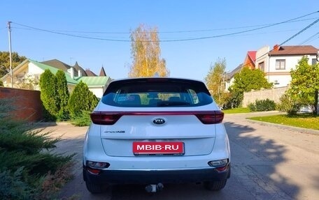KIA Sportage IV рестайлинг, 2020 год, 2 600 000 рублей, 5 фотография