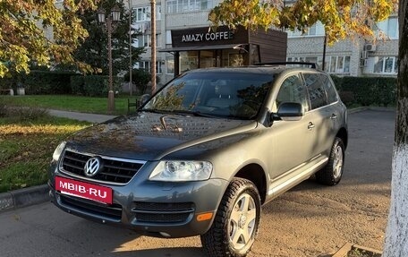 Volkswagen Touareg III, 2004 год, 645 000 рублей, 2 фотография