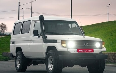 Toyota Land Cruiser 70, 2006 год, 3 700 000 рублей, 1 фотография