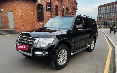 Mitsubishi Pajero IV рестайлинг 2, 2015 год, 2 800 000 рублей, 1 фотография