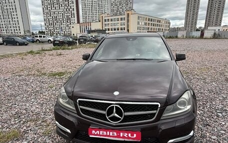 Mercedes-Benz C-Класс, 2011 год, 1 480 000 рублей, 1 фотография