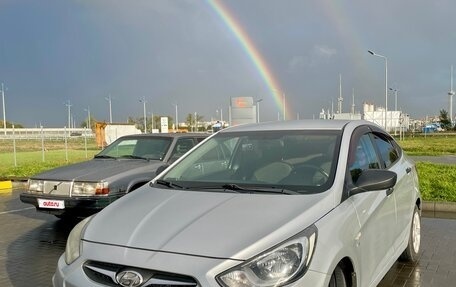 Hyundai Solaris II рестайлинг, 2011 год, 800 000 рублей, 6 фотография