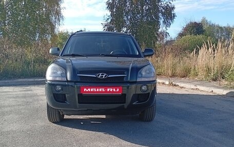 Hyundai Tucson III, 2008 год, 850 000 рублей, 1 фотография
