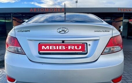 Hyundai Solaris II рестайлинг, 2011 год, 800 000 рублей, 17 фотография