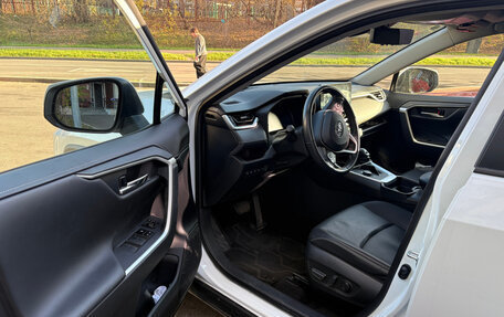 Toyota RAV4, 2023 год, 4 590 000 рублей, 4 фотография