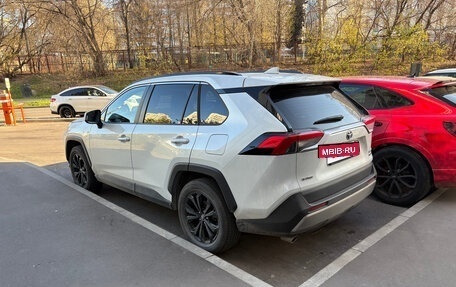 Toyota RAV4, 2023 год, 4 590 000 рублей, 5 фотография