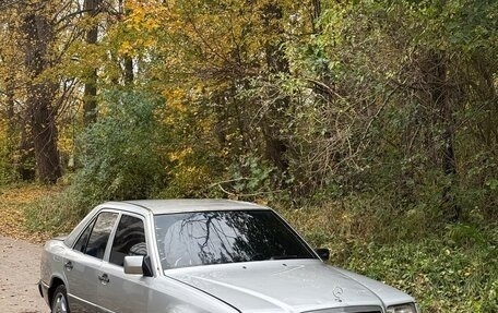 Mercedes-Benz E-Класс, 1993 год, 170 000 рублей, 2 фотография