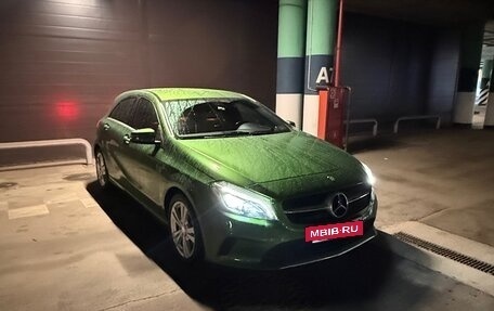 Mercedes-Benz A-Класс, 2015 год, 1 700 000 рублей, 2 фотография