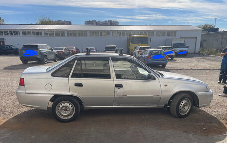 Daewoo Nexia I рестайлинг, 2010 год, 100 000 рублей, 3 фотография