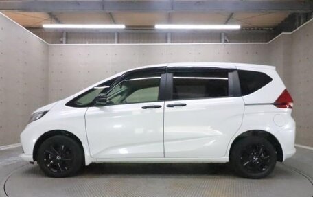 Honda Freed II, 2023 год, 1 400 000 рублей, 3 фотография