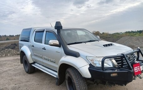 Toyota Hilux VII, 2014 год, 3 200 000 рублей, 2 фотография