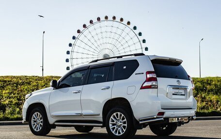 Toyota Land Cruiser Prado 150 рестайлинг, 2012 год, 3 000 000 рублей, 6 фотография