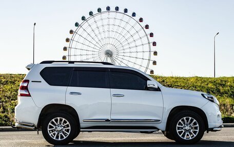 Toyota Land Cruiser Prado 150 рестайлинг, 2012 год, 3 000 000 рублей, 8 фотография