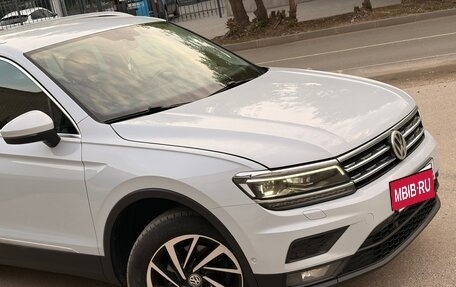 Volkswagen Tiguan II, 2018 год, 1 850 000 рублей, 5 фотография