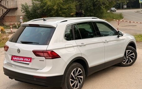 Volkswagen Tiguan II, 2018 год, 1 850 000 рублей, 10 фотография
