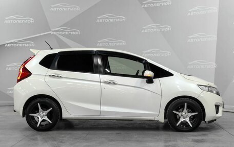 Honda Fit III, 2013 год, 1 180 000 рублей, 6 фотография