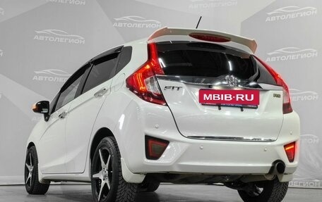 Honda Fit III, 2013 год, 1 180 000 рублей, 12 фотография