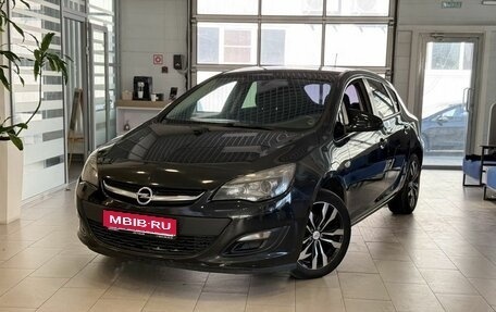 Opel Astra J, 2014 год, 700 000 рублей, 1 фотография