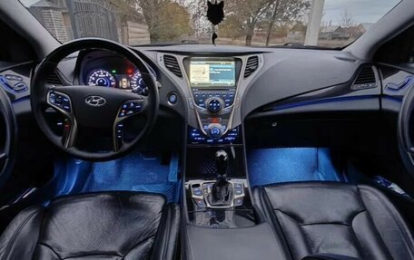Hyundai Grandeur, 2012 год, 900 000 рублей, 3 фотография