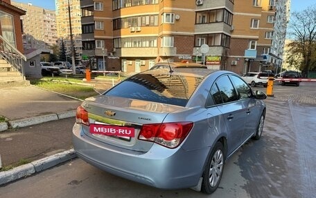 Chevrolet Cruze II, 2010 год, 368 000 рублей, 3 фотография