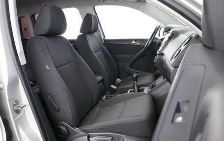 Volkswagen Tiguan I, 2013 год, 999 324 рублей, 8 фотография
