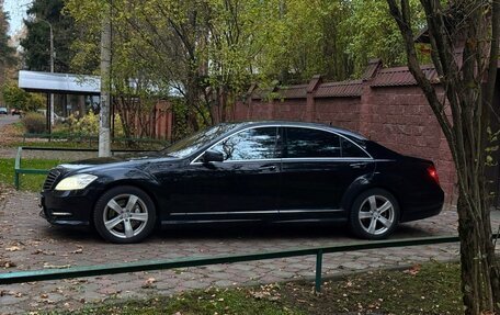 Mercedes-Benz S-Класс, 2010 год, 2 250 000 рублей, 3 фотография