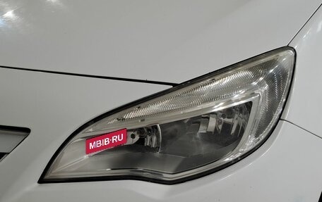 Opel Astra J, 2011 год, 599 000 рублей, 9 фотография