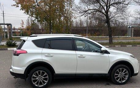 Toyota RAV4, 2018 год, 2 560 000 рублей, 3 фотография