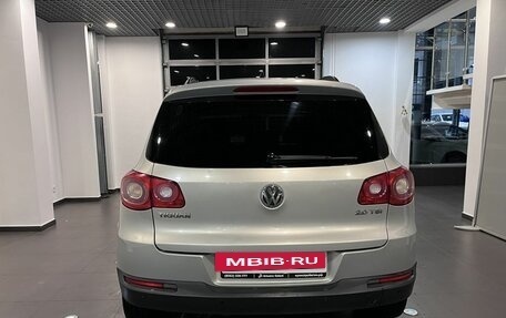 Volkswagen Tiguan I, 2010 год, 870 000 рублей, 4 фотография