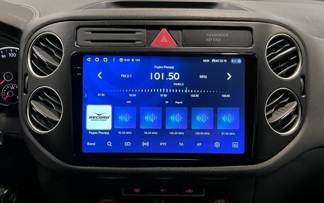 Volkswagen Tiguan I, 2010 год, 870 000 рублей, 13 фотография