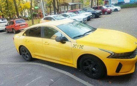KIA K5, 2021 год, 1 500 000 рублей, 2 фотография