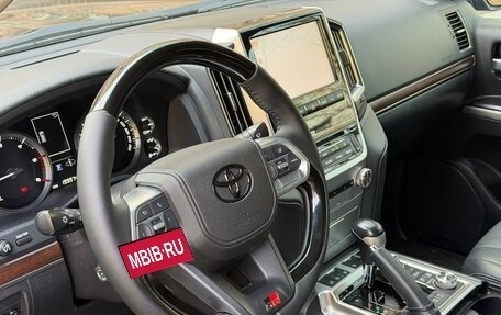 Toyota Land Cruiser 200, 2016 год, 5 400 000 рублей, 2 фотография
