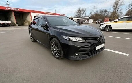 Toyota Camry, 2020 год, 2 750 000 рублей, 1 фотография
